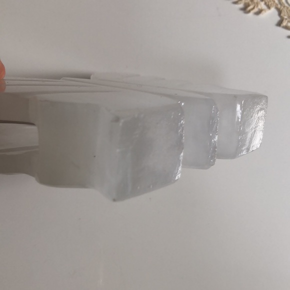 ⭐️Host Pick⭐️- Glass Butterfly Napkin holder - Picture 10 of 16